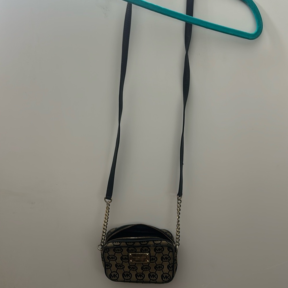MICHAEL KORS MINI CROSS BODY